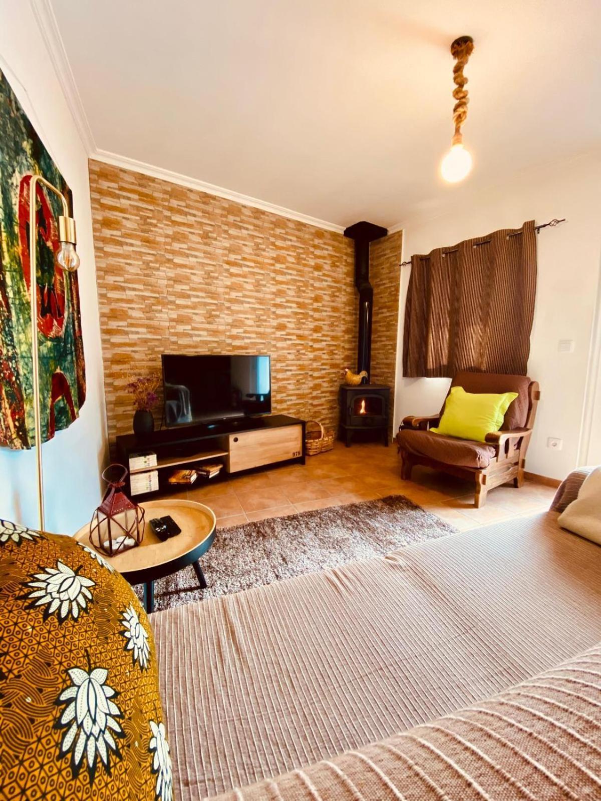 Casas Da Ribeira Pensionat Seia Exteriör bild